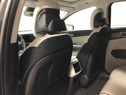 New 2026 Kia Sportage EX w/ EX Panorama Roof Package FWD image 17