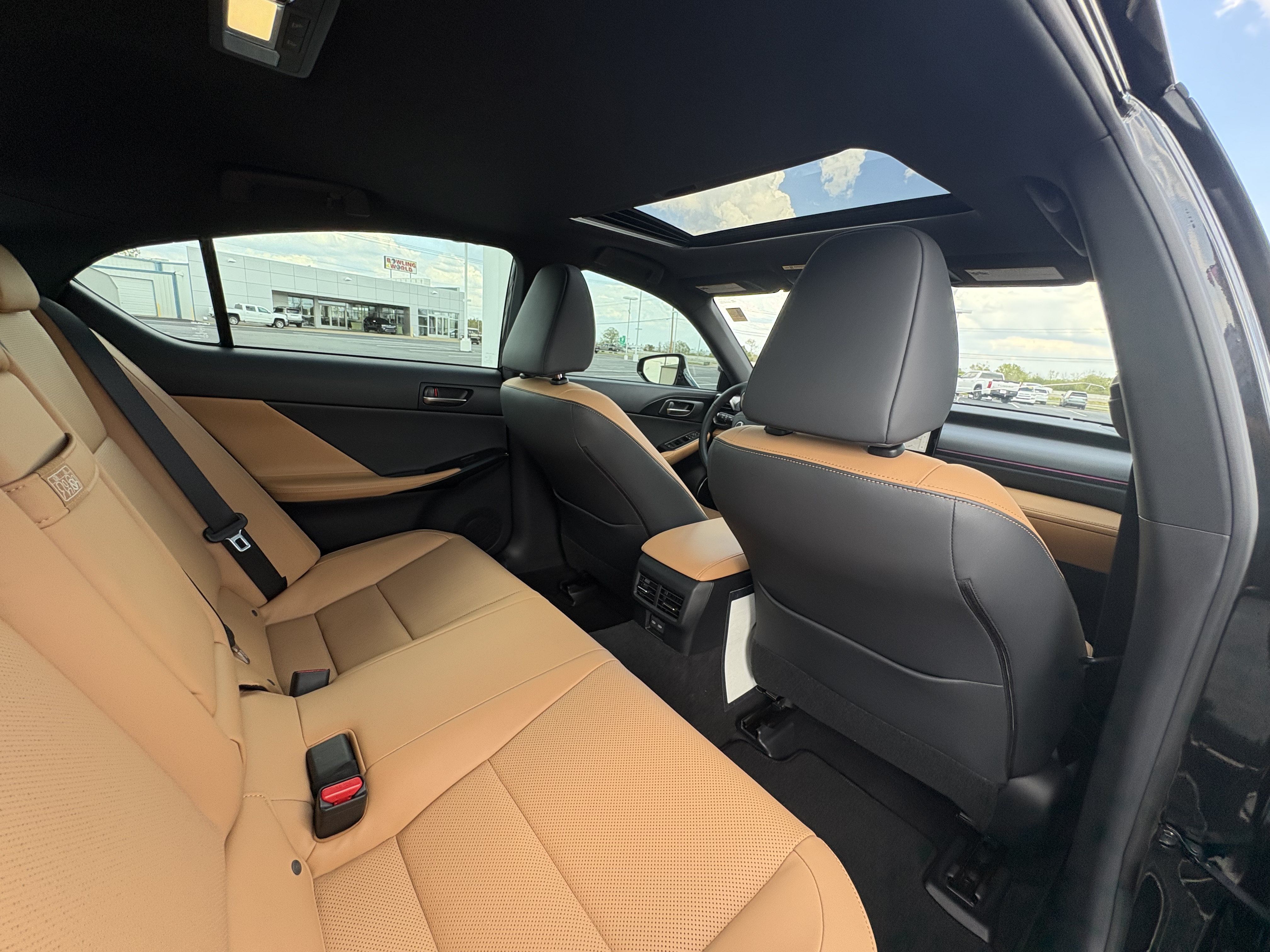 Used 2026 Lexus IS 350 F Sport w/ Accessory Package Z1 RWD image 19