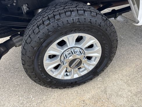 Used 2021 Ford F350 XLT AWD/4WD image 6