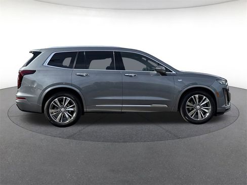 Used 2021 Cadillac XT6 Premium Luxury w/ Platinum Package image 6