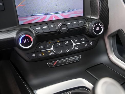 Used 2014 Chevrolet Corvette Stingray Convertible w/ 2LT Preferred Equipment Group image 21