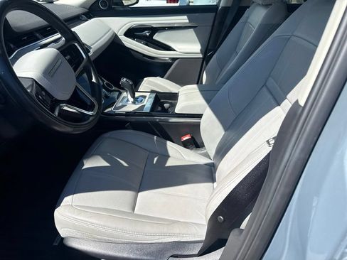 Used 2021 Land Rover Range Rover Evoque SE AWD/4WD image 9