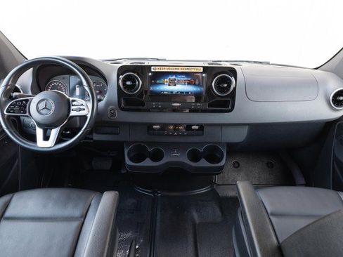 Used 2021 Mercedes-Benz Sprinter 4500 w/ Parking Package image 22