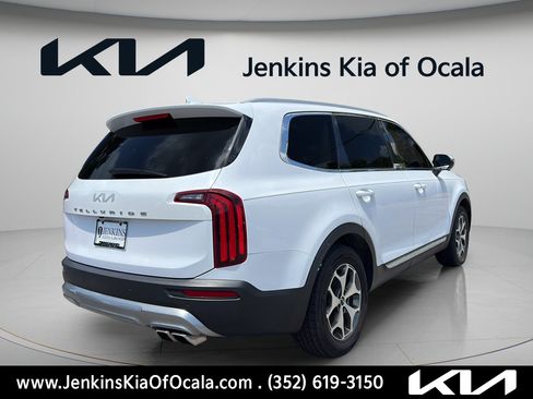 Used 2022 Kia Telluride EX FWD image 3