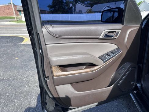 Used 2018 GMC Yukon Denali w/ Denali Ultimate Package image 23