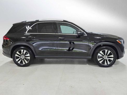 Used 2025 Mercedes-Benz GLE 350 4MATIC image 3
