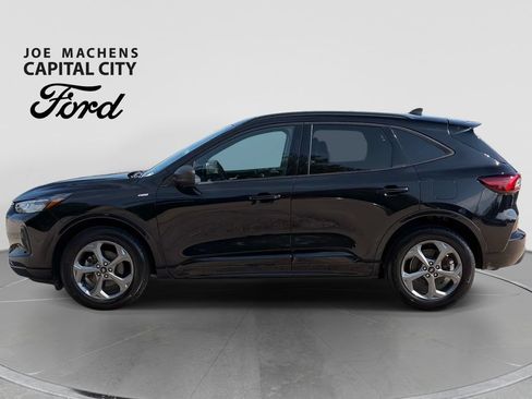Used 2024 Ford Escape ST-Line w/ Tech Pack #1 AWD/4WD image 8
