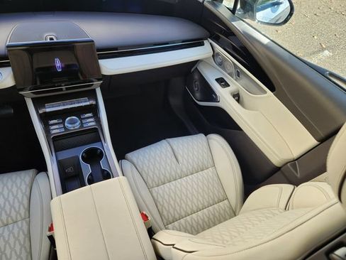 New 2026 Lincoln Nautilus Black Label w/ Jet Appearance Package image 12