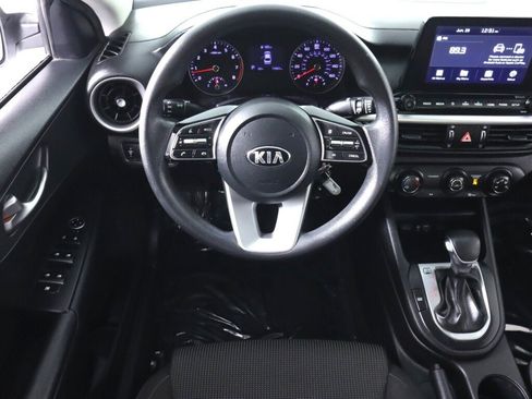 Used 2020 Kia Forte LXS FWD image 29