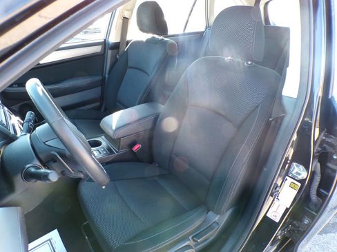 Used 2017 Subaru Outback 2.5i w/ Popular Package #2 image 16