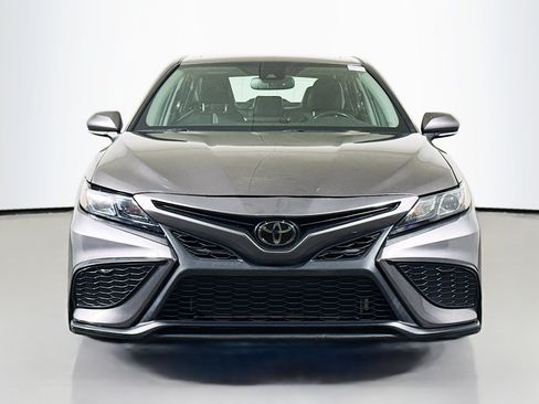 Used 2024 Toyota Camry SE w/ Cold Weather Package FWD image 2