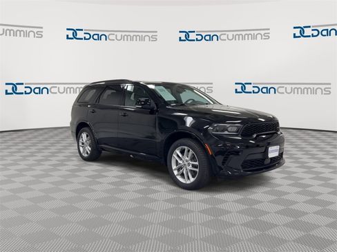 Used 2024 Dodge Durango GT image 2
