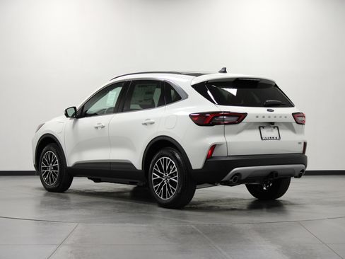 Used 2025 Ford Escape SE FWD image 6
