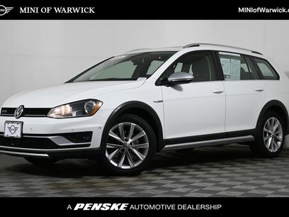 Used 2017 Volkswagen Golf Alltrack SE