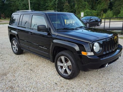 Used 2016 Jeep Patriot High Altitude AWD/4WD image 2