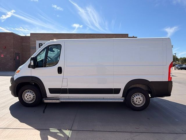 Used 2025 RAM ProMaster 2500 w/ U-Haul Equipment Group FWD image 11