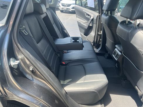 Used 2021 Toyota RAV4 XLE Premium FWD image 40