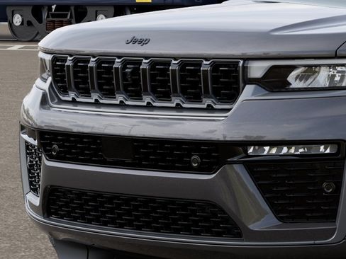 New 2026 Jeep Grand Cherokee Summit w/ Obsidian Package AWD/4WD image 21