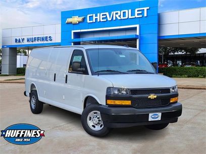 New 2025 Chevrolet Express 3500 Extended w/ Driver Convenience Package