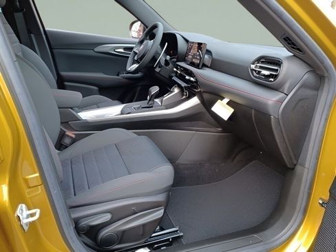 New 2024 Dodge Hornet R/T w/ R/T Blacktop Package image 5