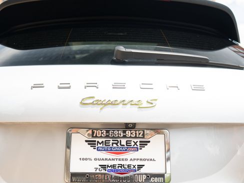Used 2017 Porsche Cayenne S Platinum w/ Premium Package Plus (Pjy) image 55