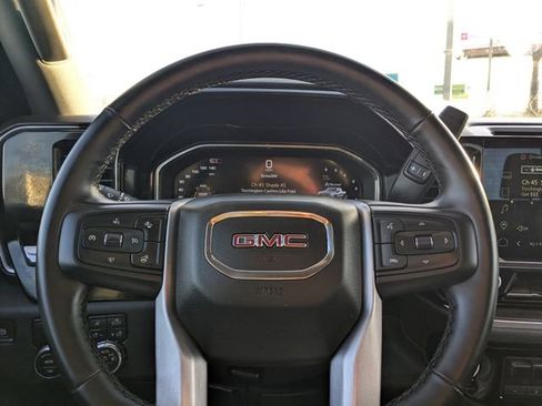 Used 2025 GMC Sierra 1500 SLT image 23
