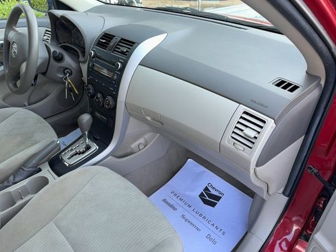 Used 2010 Toyota Corolla LE FWD image 18