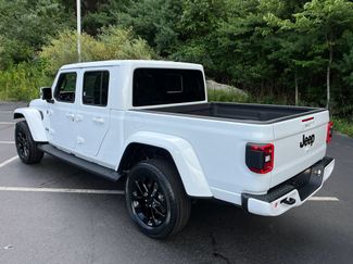Used 2021 Jeep Gladiator Overland AWD/4WD video 3