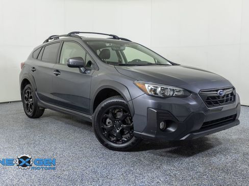 Used 2022 Subaru Crosstrek 2.5i Sport w/ Moonroof Package AWD/4WD image 1