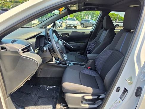 Used 2024 Toyota Corolla Cross AWD Hybrid w/ Moonroof Package image 21