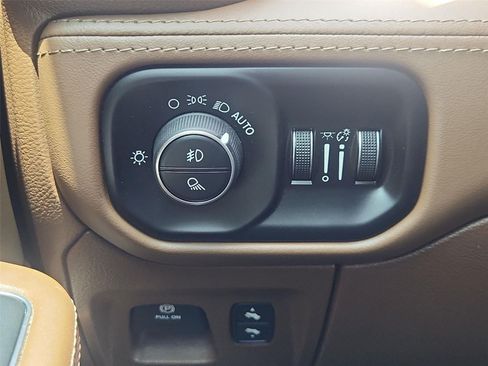 Used 2020 RAM 1500 Limited RWD image 17