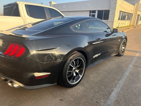 Used 2019 Ford Mustang GT Premium w/ Equipment Group 401A RWD image 4