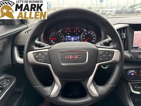 Used 2023 GMC Terrain SLE w/ Driver Convenience Package FWD image 11