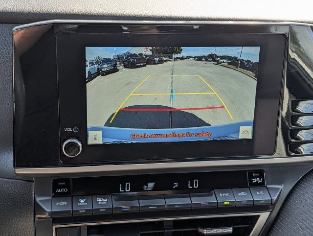 Used 2025 Toyota Camry SE FWD image 18