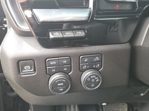 Used 2024 Chevrolet Silverado 3500 High Country w/ High Country Premium Package AWD/4WD image 29
