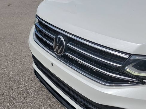 Certified 2024 Volkswagen Tiguan SEL R-Line AWD/4WD image 11