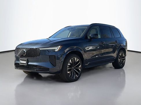 New 2026 Volvo XC90 T8 Ultra w/ Protection Package AWD/4WD image 3