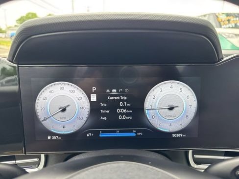 Used 2024 Hyundai Elantra Limited FWD image 14