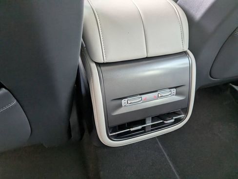 New 2026 Lincoln Nautilus AWD/4WD image 33