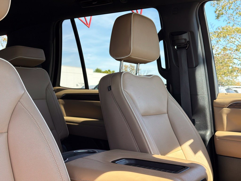 Used 2023 Chevrolet Tahoe Premier AWD/4WD image 30