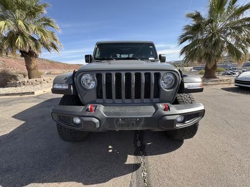 Used 2023 Jeep Gladiator Rubicon w/ Trailer Tow Package AWD/4WD image 8