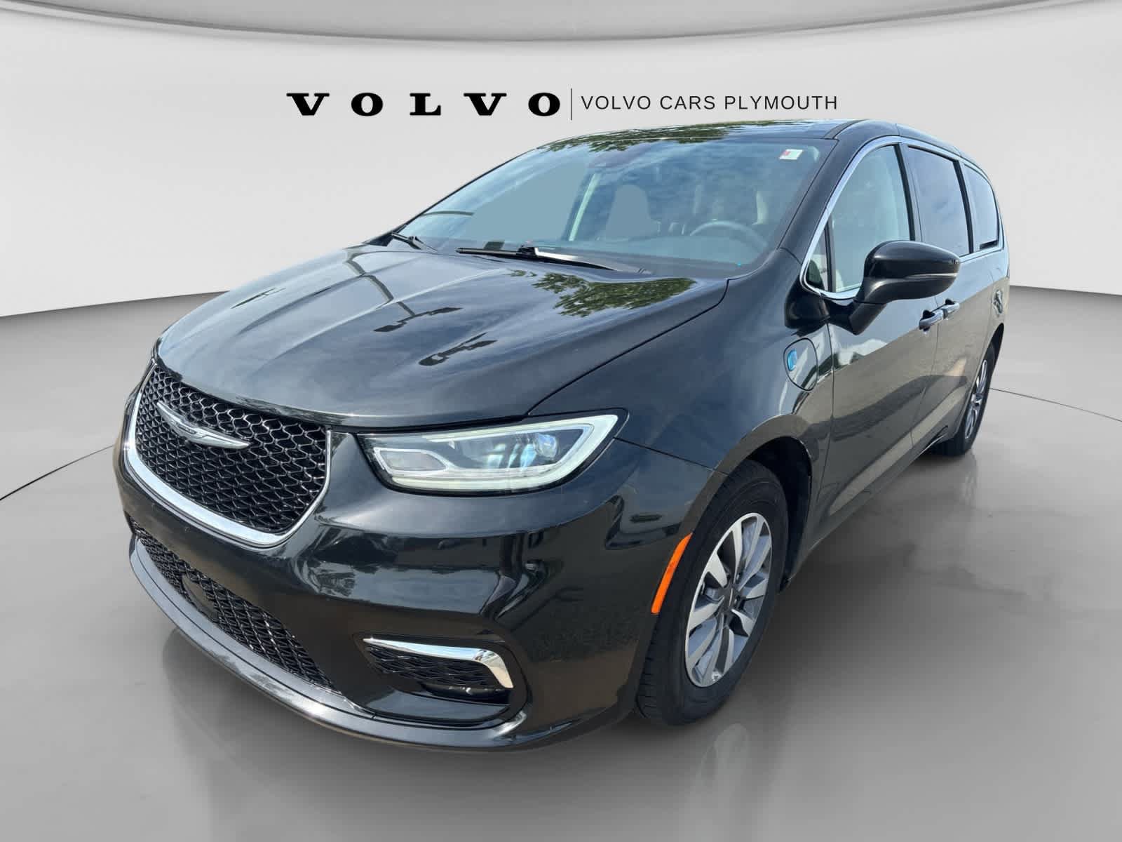 Used 2023 Chrysler Pacifica Touring-L FWD image 31