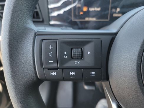 New 2026 Nissan Kicks S image 7