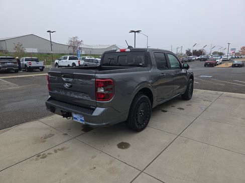 New 2026 Ford Maverick Lobo image 5
