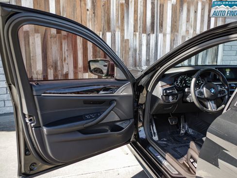 Used 2018 BMW M550i xDrive AWD/4WD image 10