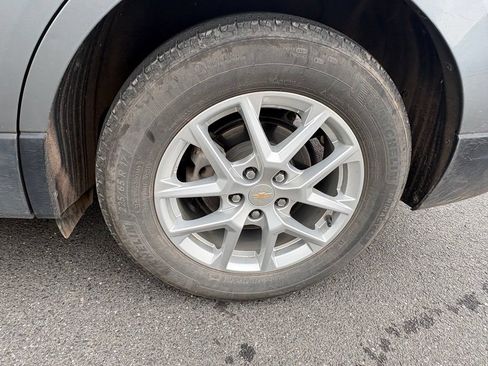 Used 2024 Chevrolet Equinox LS FWD image 11