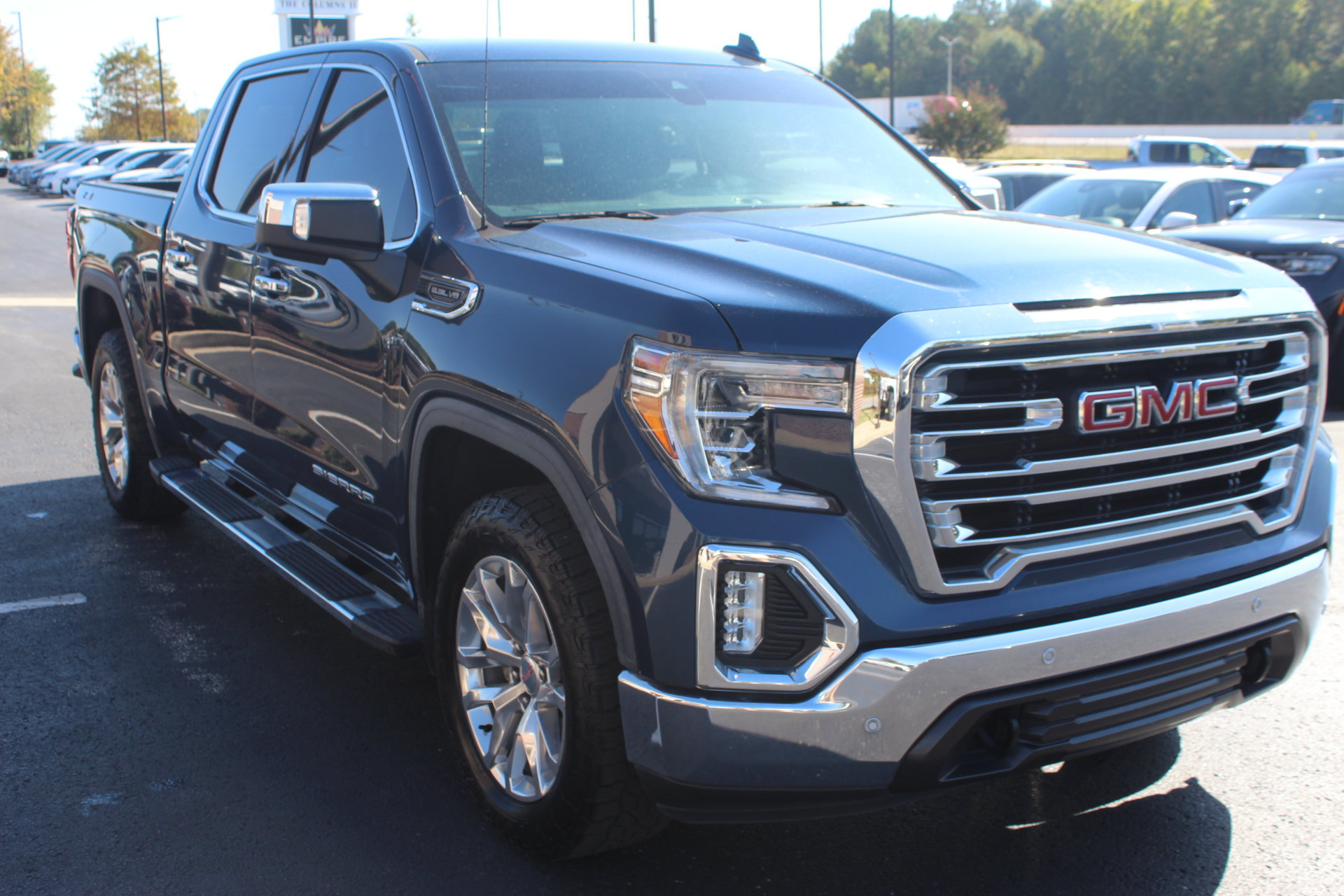 Used 2019 GMC Sierra 1500 SLT w/ SLT Premium Plus Package AWD/4WD image 4