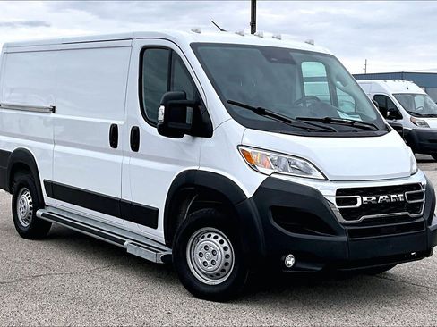 Used 2025 RAM ProMaster 2500 w/ U-Haul Equipment Group FWD image 31