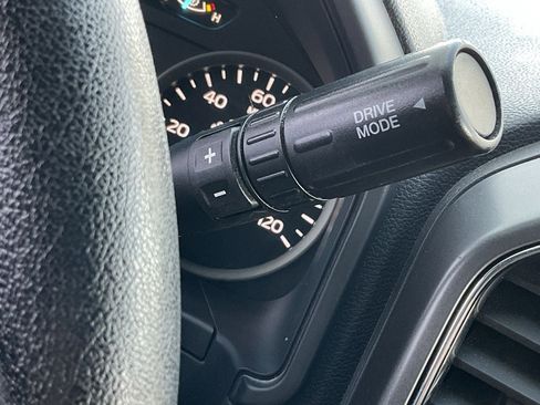 Used 2019 Ford F150 XLT image 33