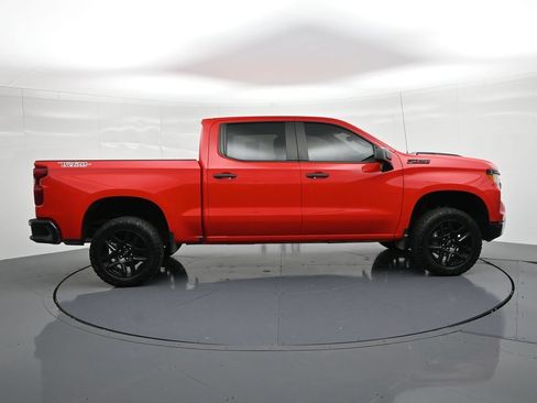 Used 2024 Chevrolet Silverado 1500 Custom Trail Boss w/ LPO, Dark Essentials Package AWD/4WD image 5